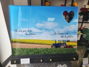 plaque funéraire agriculteur